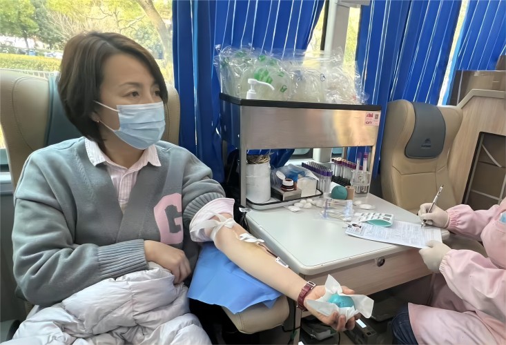 颂雷锋精神 做热血先锋—辉隆股份积极参与“学雷锋无偿献血活动”