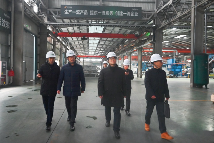 黎斌调研辉铝新材